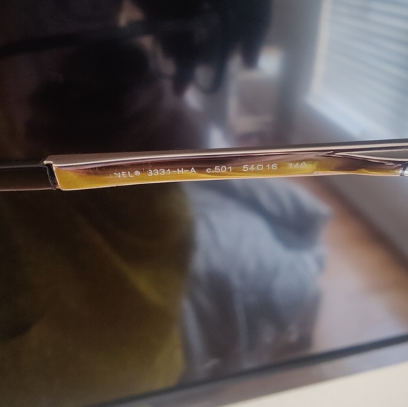 Channel prescription glasses frame